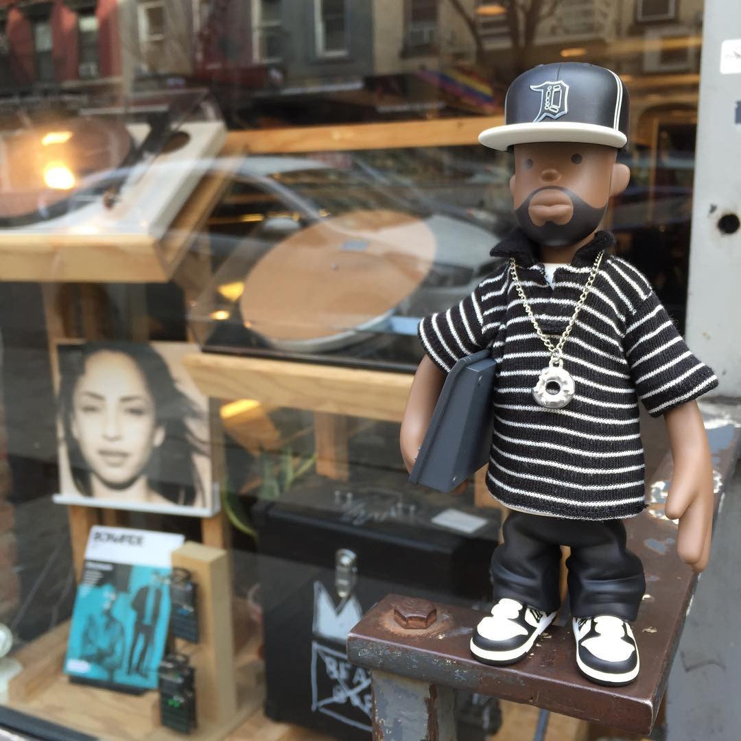 J Dilla: J Dilla Figure Toy - Donuts Edition