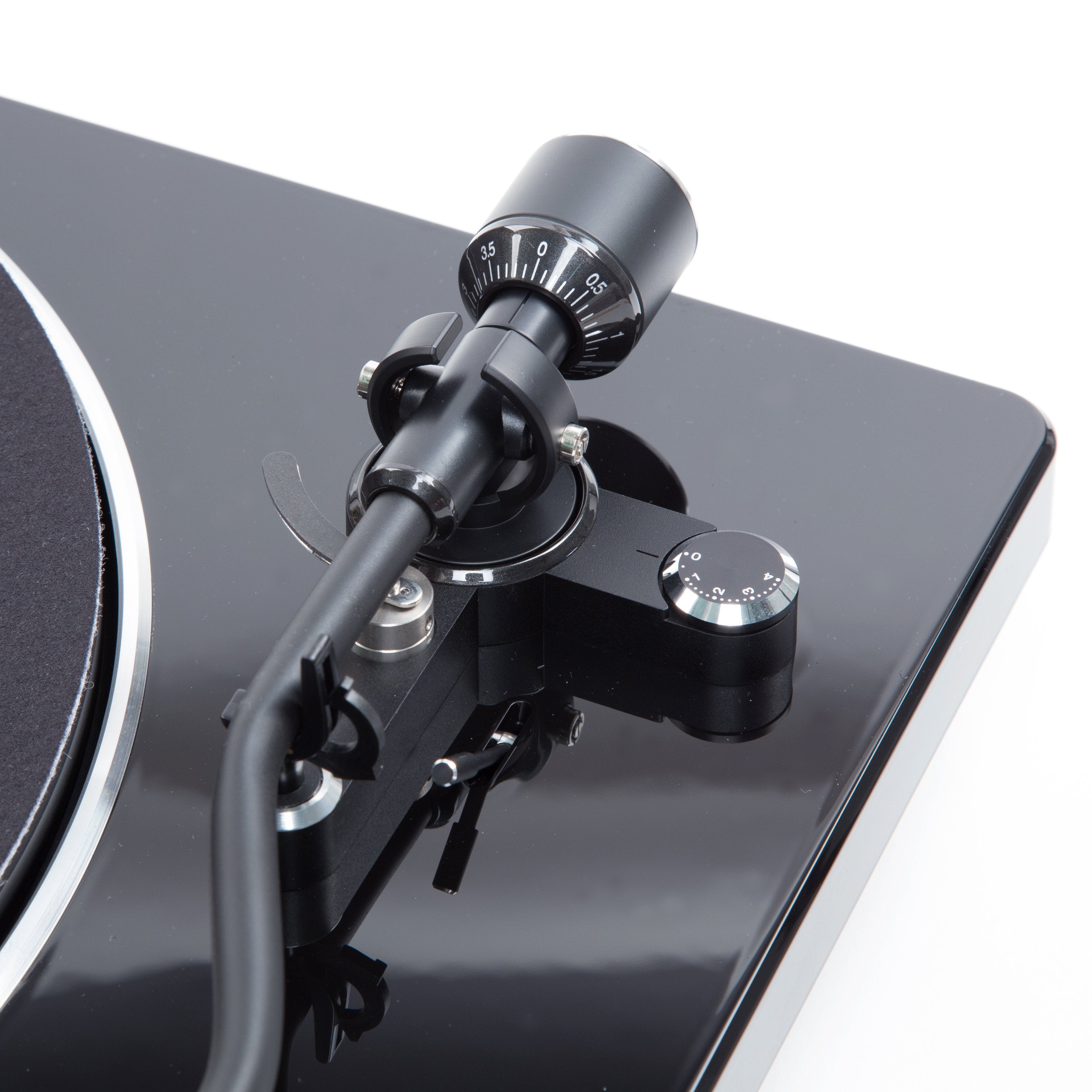 Denon: DP-400 Turntable (DP400)