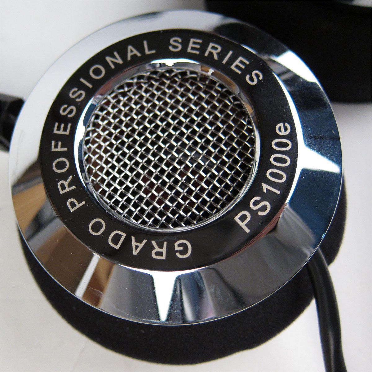 Grado: PS1000e Headphones detail