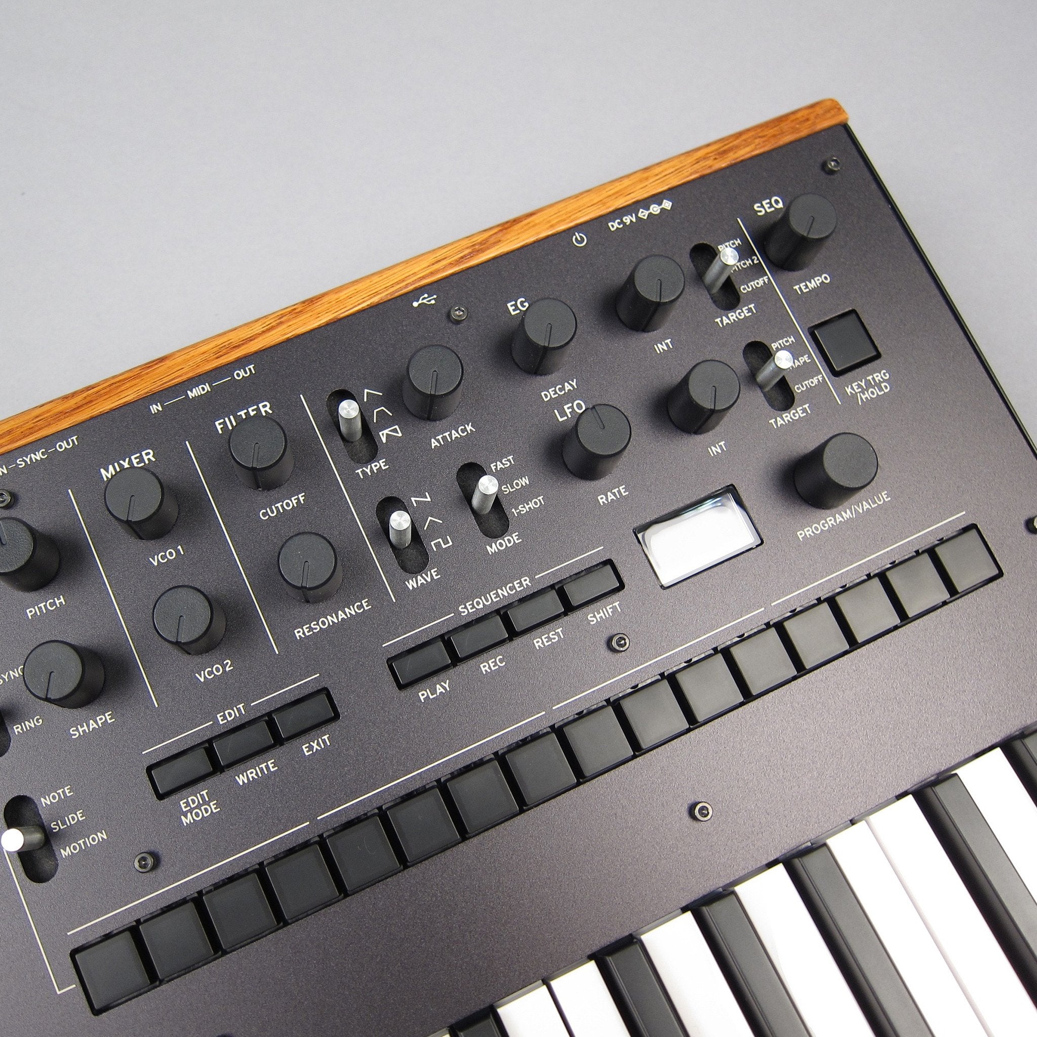 Korg: Monologue Monophonic Analog Synthesizer - Silver