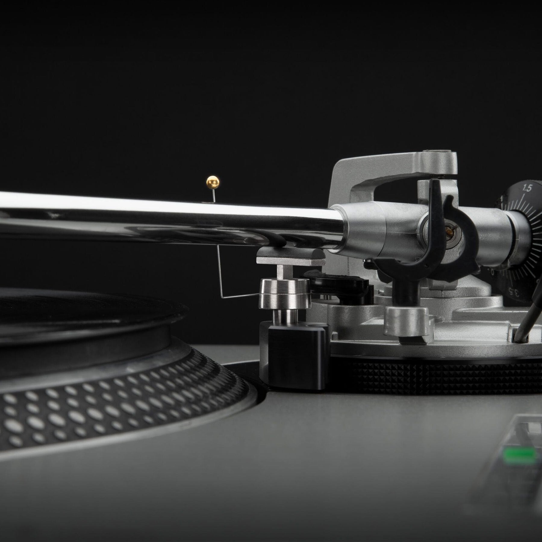 Little Fwend: Automatic Tonearm Lifter for Technics 1200 - Disco Model