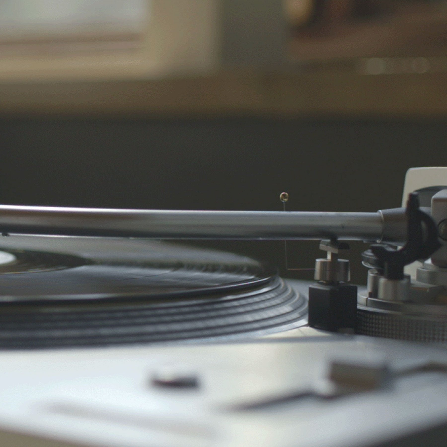 Little Fwend: Automatic Tonearm Lifter for Technics 1200 - Disco Model