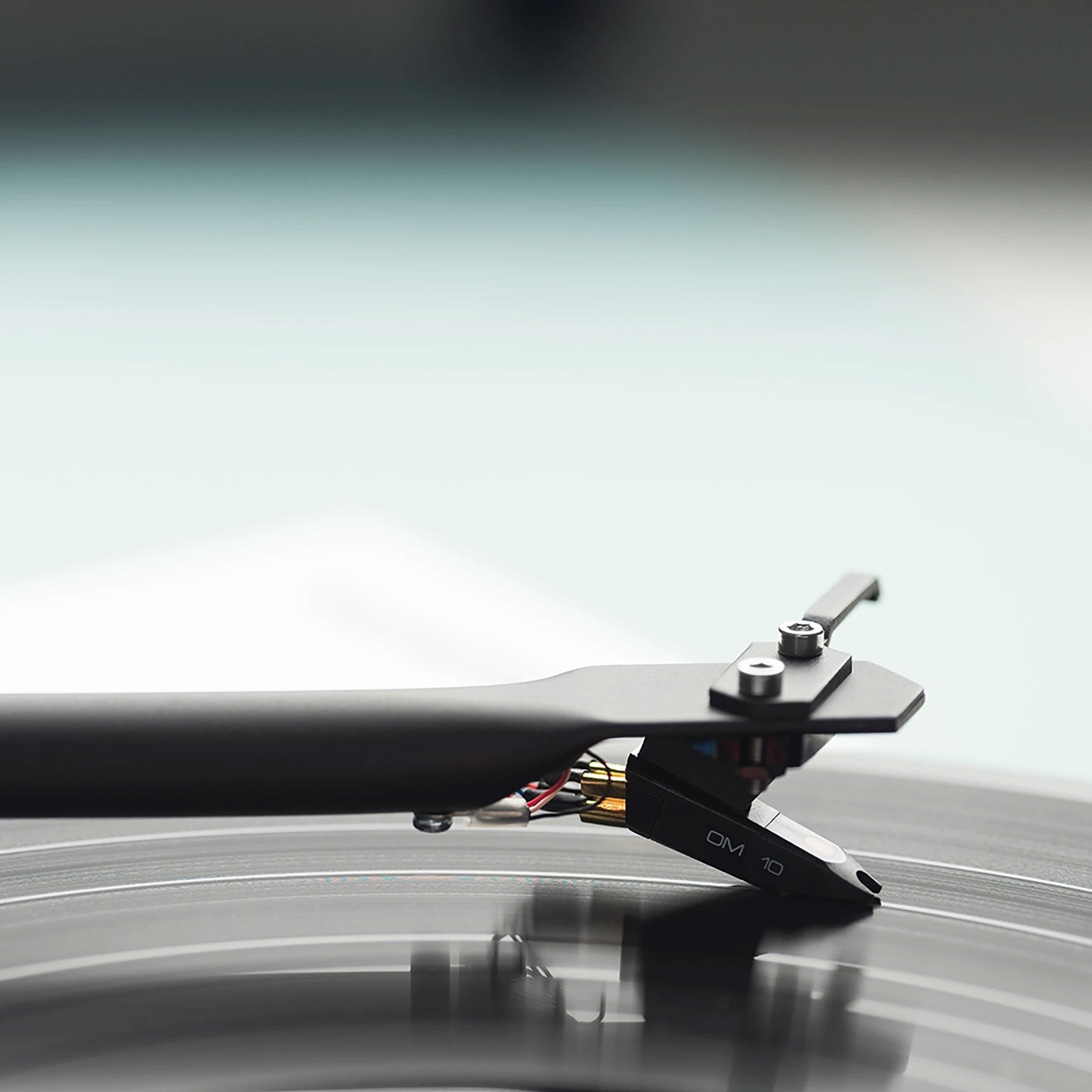 Pro-Ject: Essential III Turntable / Phono - White