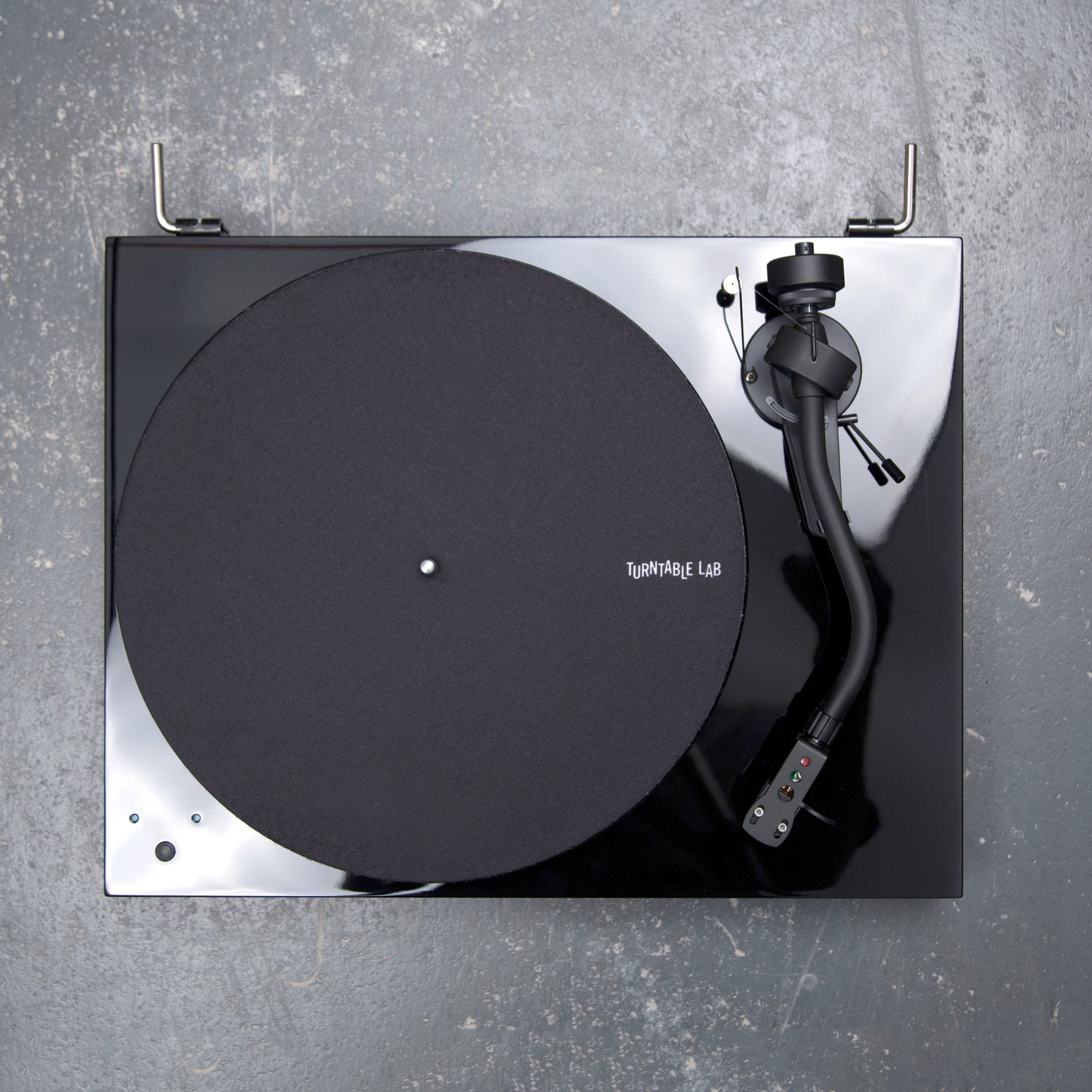 Pro-Ject: Debut SB S-Shaped Turntable - Piano Black