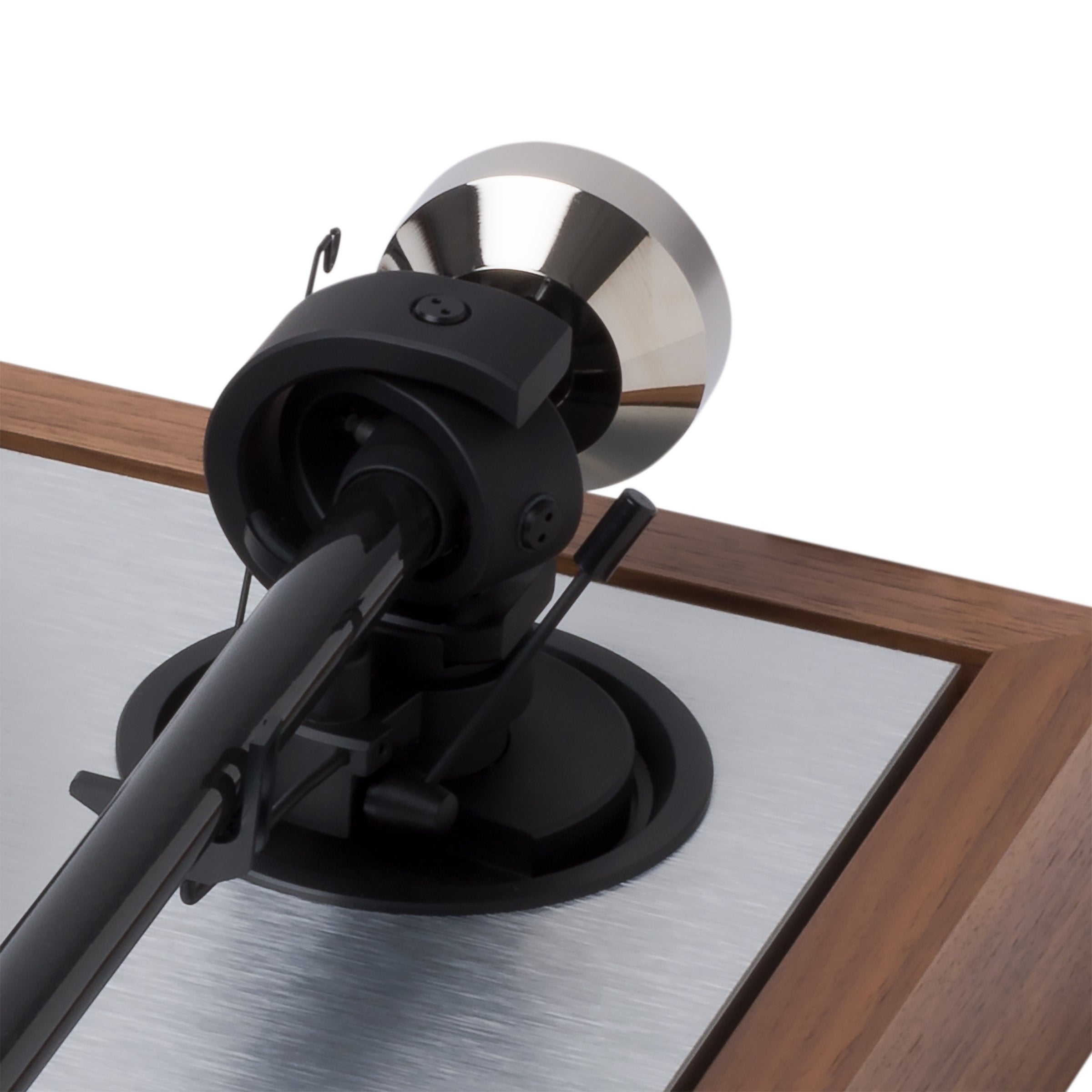 Pro-Ject: The Classic SB Turntable (Blue Point No.2) - Walnut - OPEN BOX SPECIAL