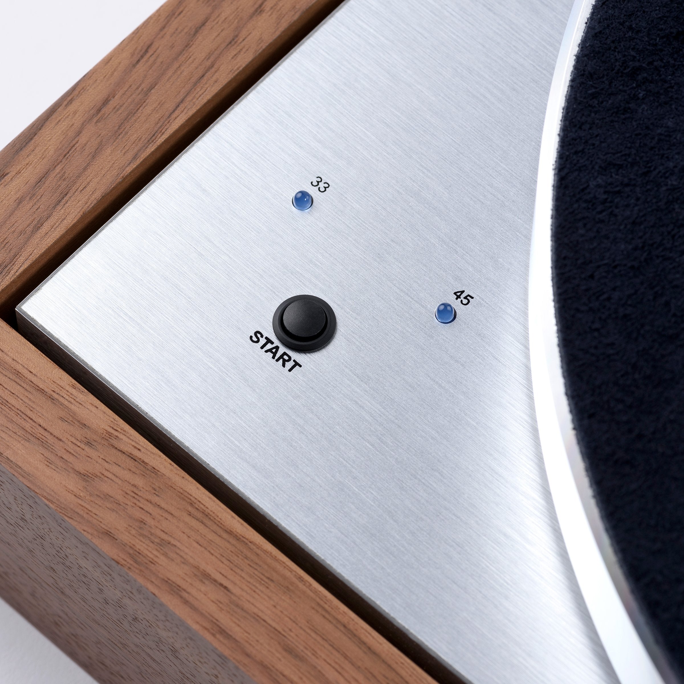Pro-Ject: The Classic SB Turntable (Blue Point No.2) - Eucalyptus
