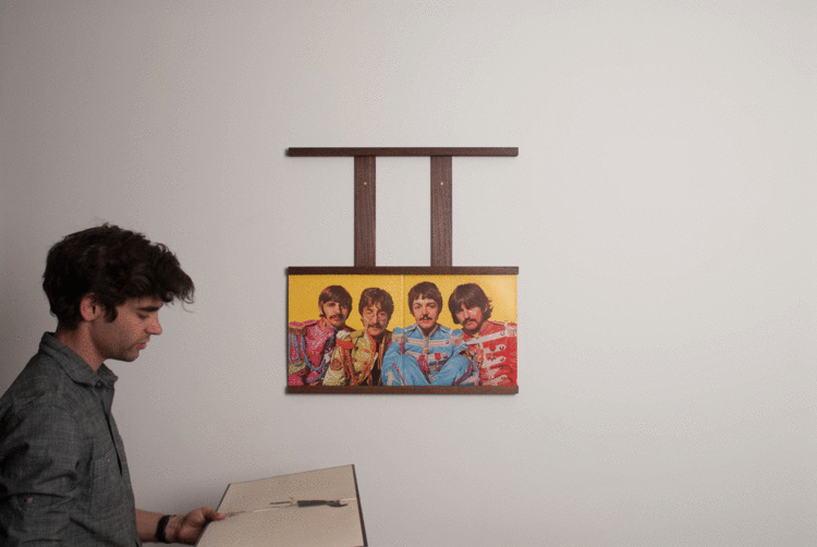 Harold: Queue Vinyl Display System - Walnut