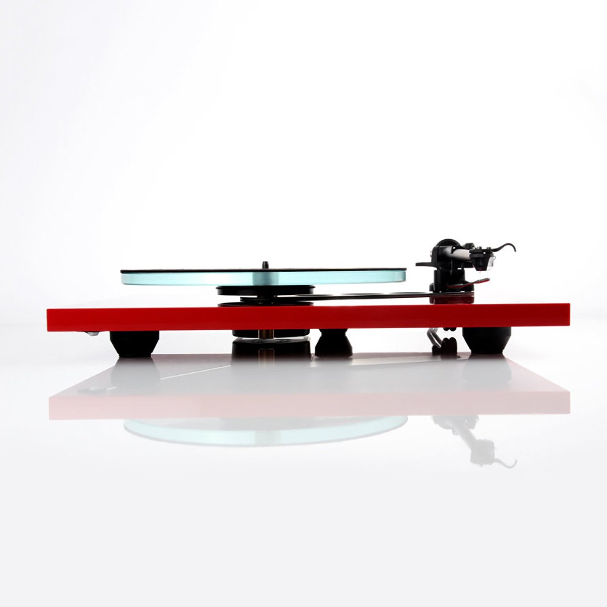 Rega: Planar 3 Turntable - Gloss Red / Without Catridge