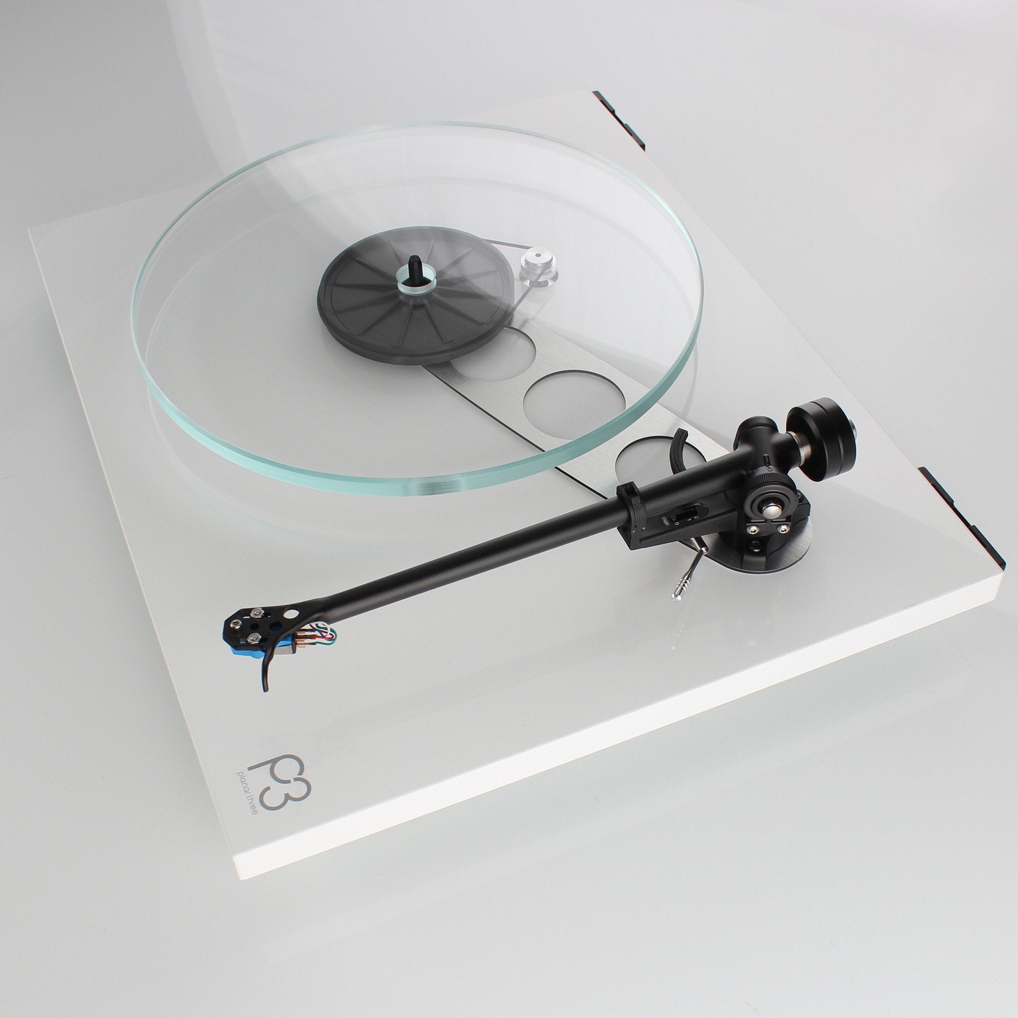 Rega: Planar 3 Turntable w/ Elys 2 - White