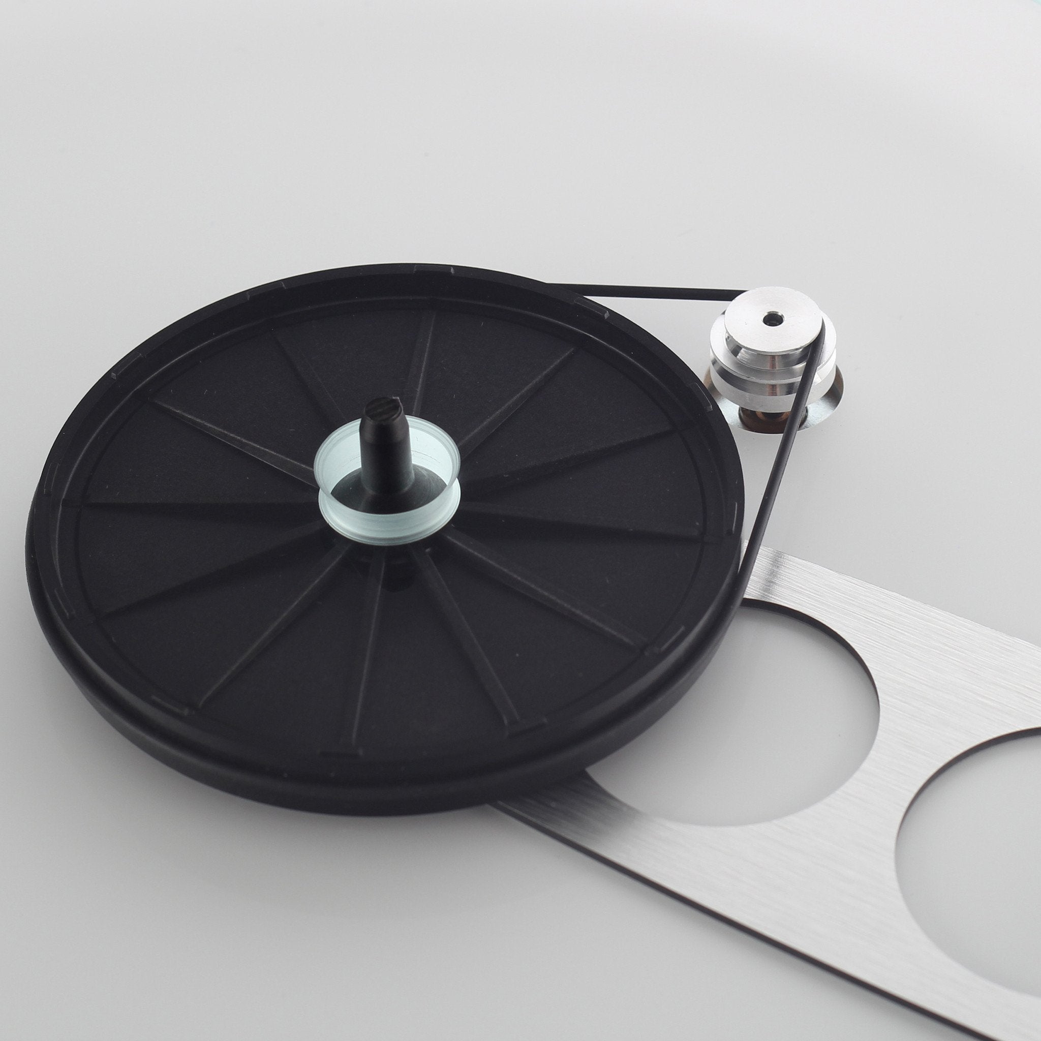 Rega: Planar 3 Turntable w/ Elys 2 - White