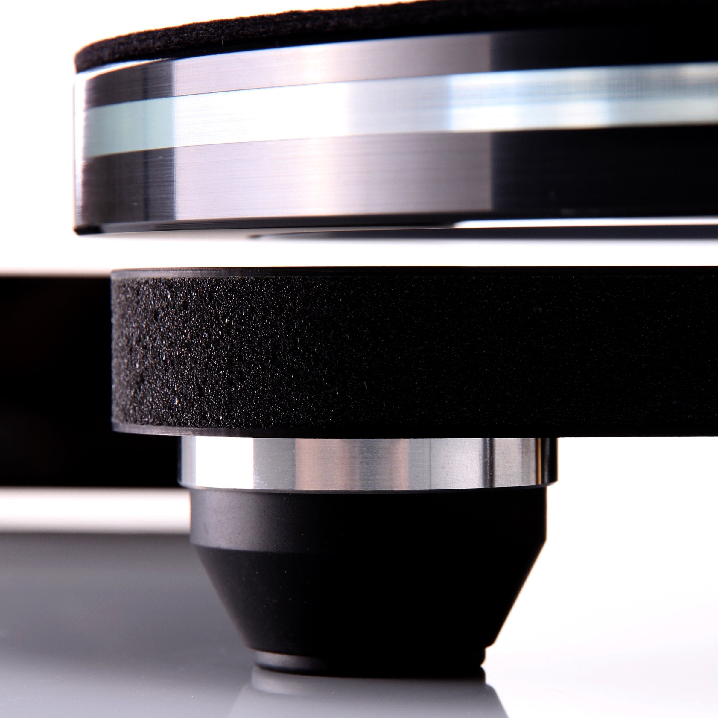 Rega: Planar 8 Turntable